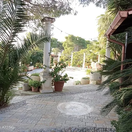 Le Amazzoni 3* Torre Chianca